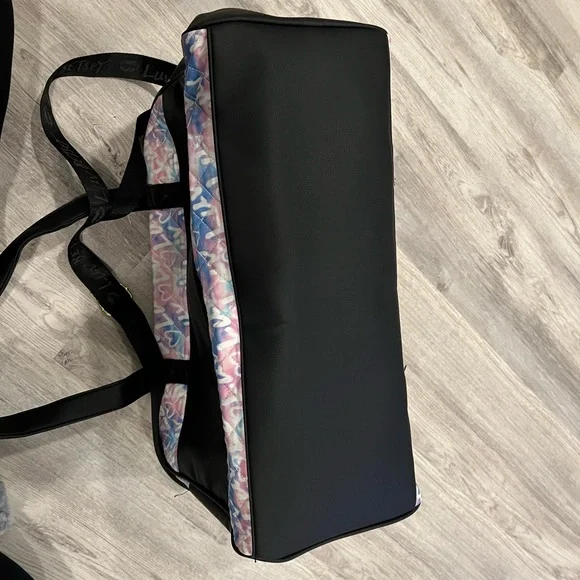 Betsey Johnson Weekender bag. Brand new with tags! - Picture 12 of 17